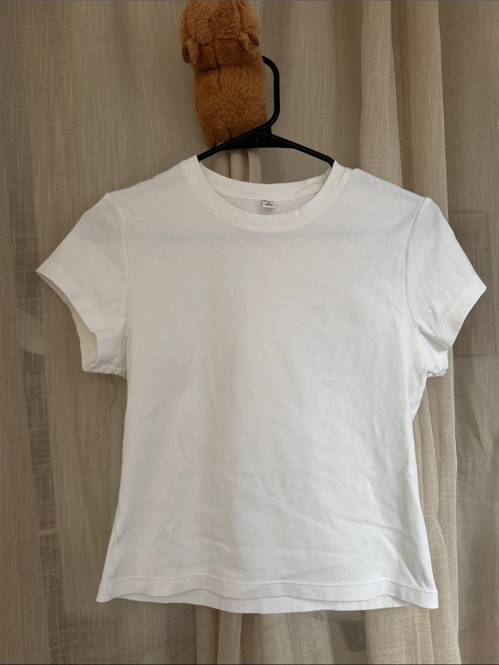 Uniqlo White Short Sleeve Crewneck Tee